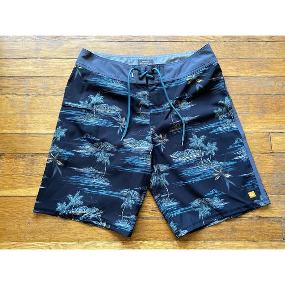 QUIKSILVER WATERMAN Collection Black Island Style 19" Boardshorts sz 31 - Picture 1 of 14